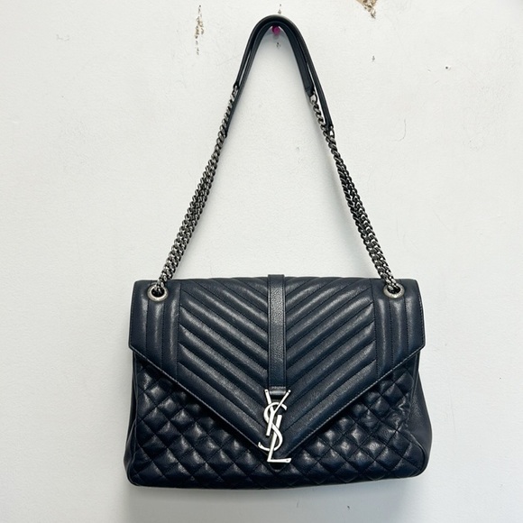YSL Saint Laurent Navy quilted Envelope bag - Picture 4 of 13